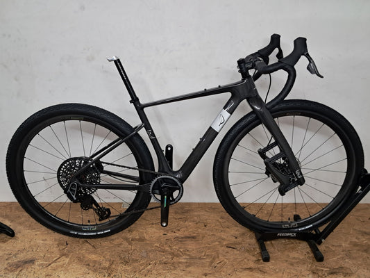 Seigla - Race Transmission - (X-Small) Basalt Black - Glossy