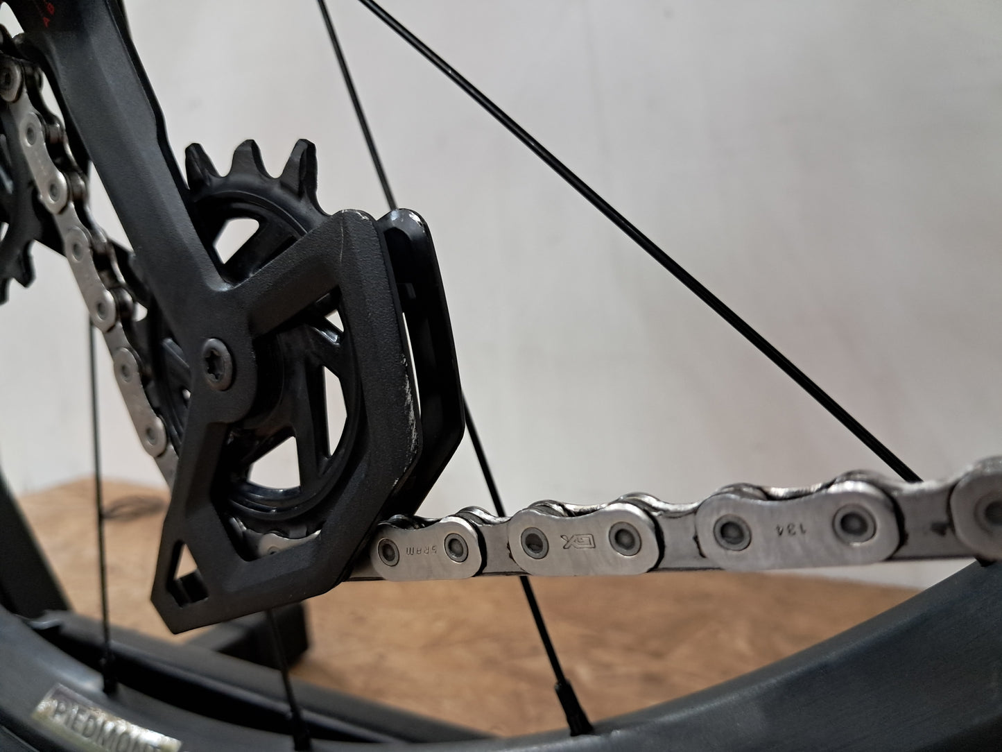 Seigla Rigid - Weekend Warrior Transmission - (Medium) Obsidian Black - Glossy