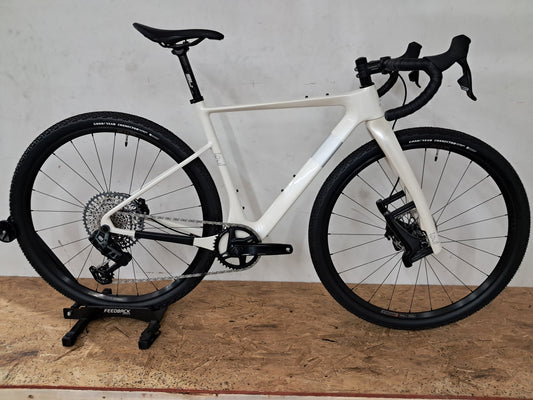 Seigla - Weekend Warrior Transmission - (Small) Glacial White - Glossy