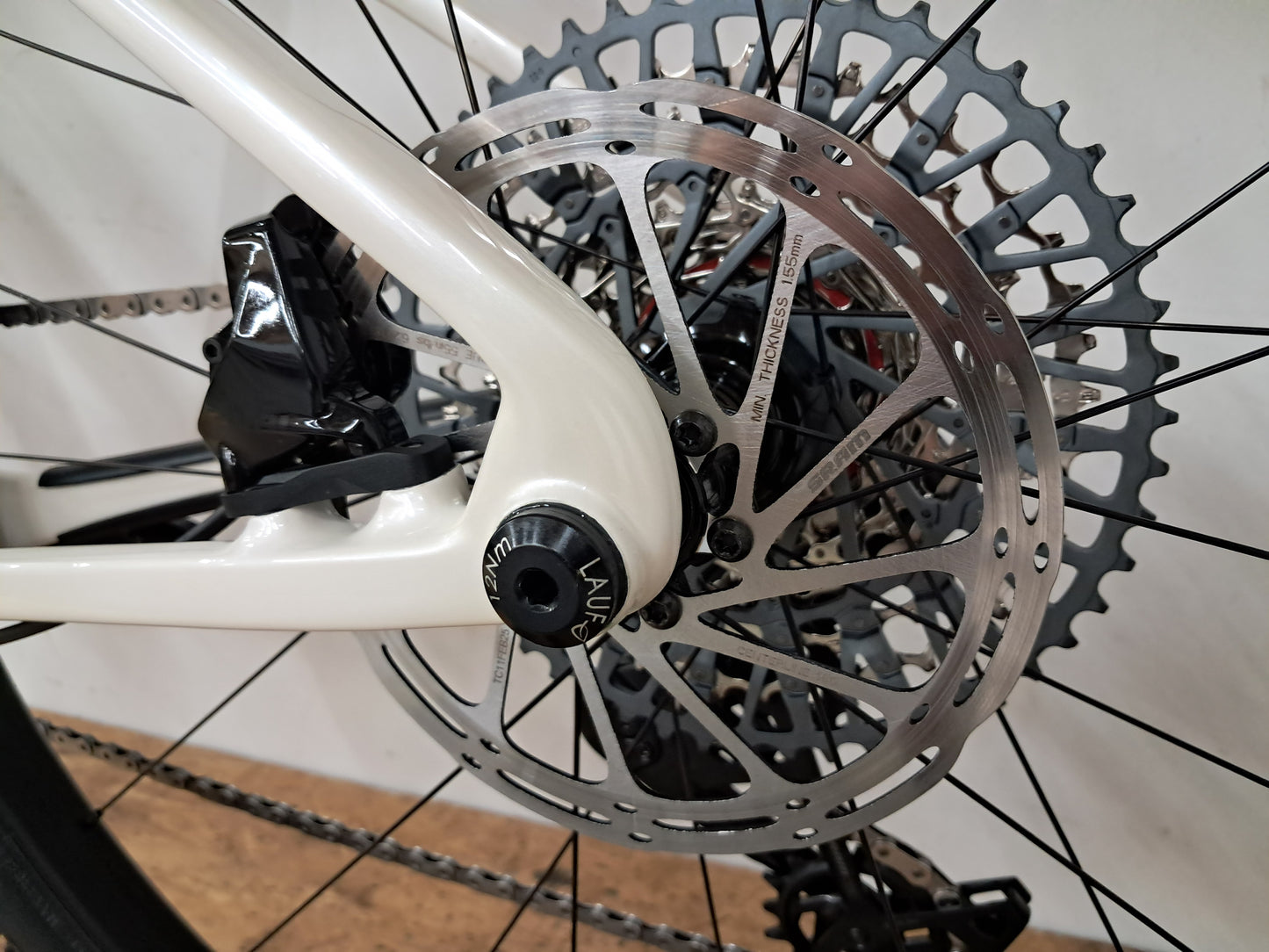 Seigla - Weekend Warrior Transmission - (Small) Glacial White - Glossy