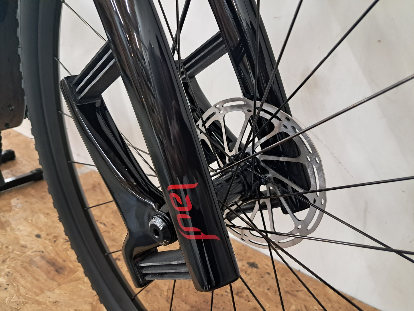 Seigla - Core Transmission - (Medium) Obsidian Black - Glossy