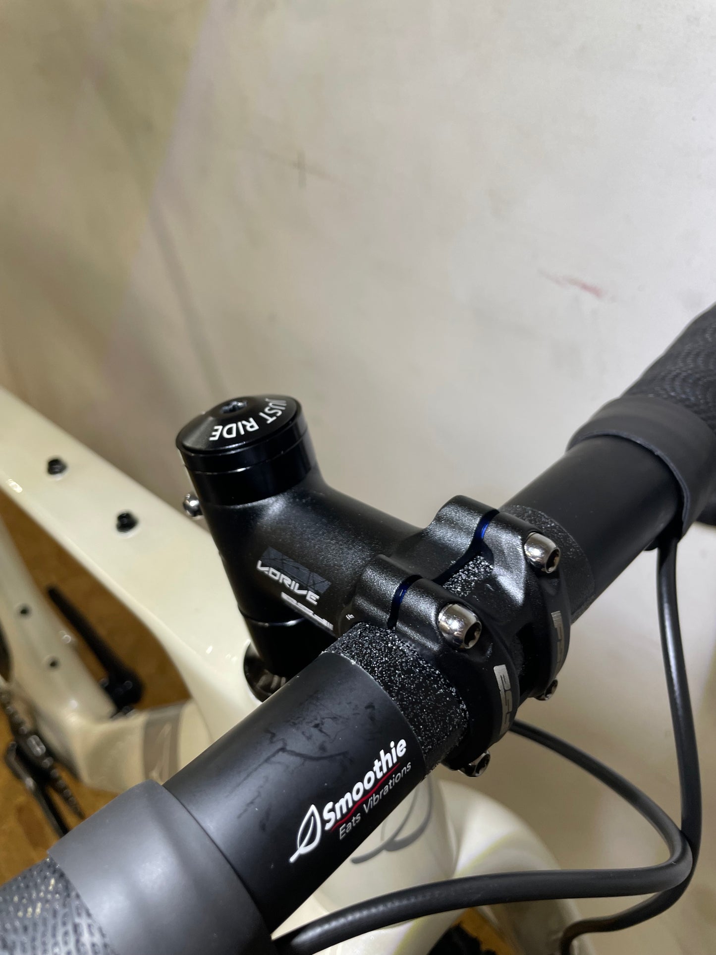 Seigla - Weekend Warrior Transmission - (Small) Glacial White - Glossy