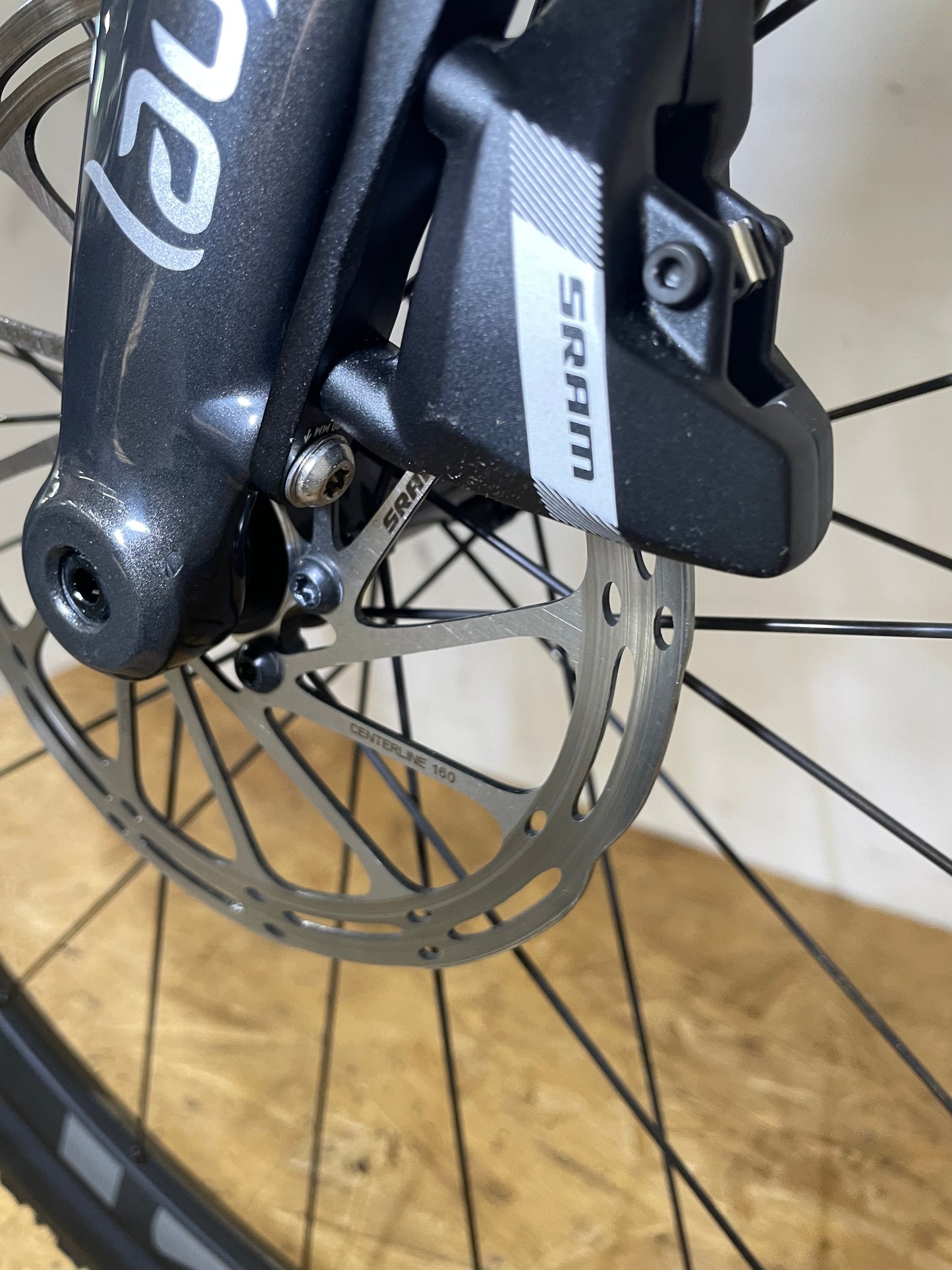 Seigla Rigid - Core Transmission - (Medium) Basalt Black - Glossy