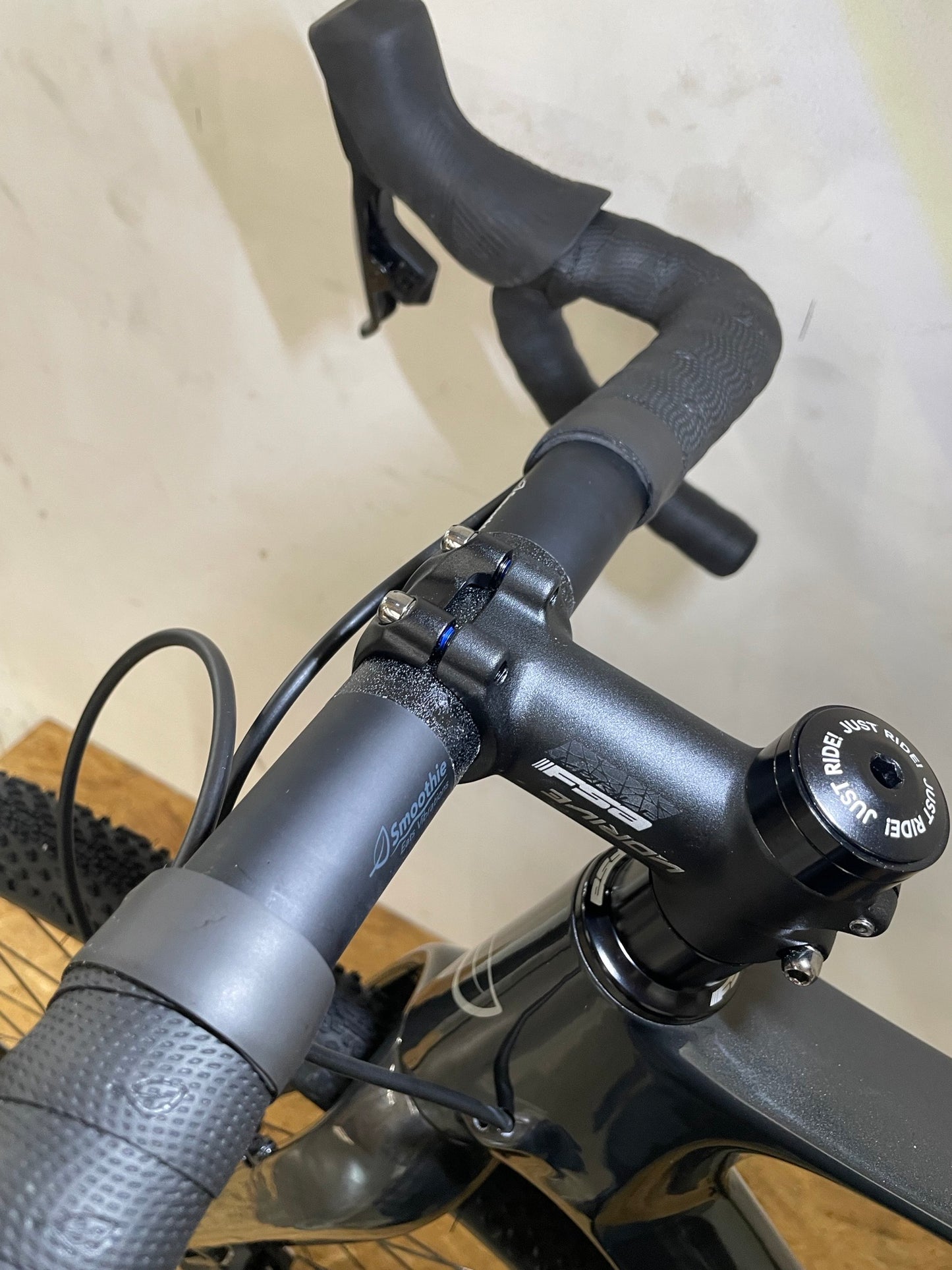 Seigla Rigid - Core Transmission - (Medium) Basalt Black - Glossy