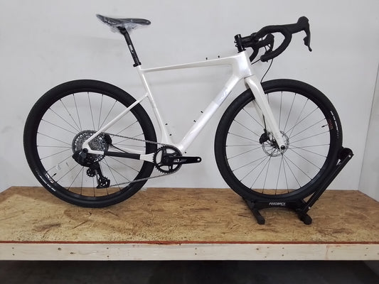 Seigla Rigid - Weekend Warrior Wireless E1 - (Medium) Glacial White - Glossy