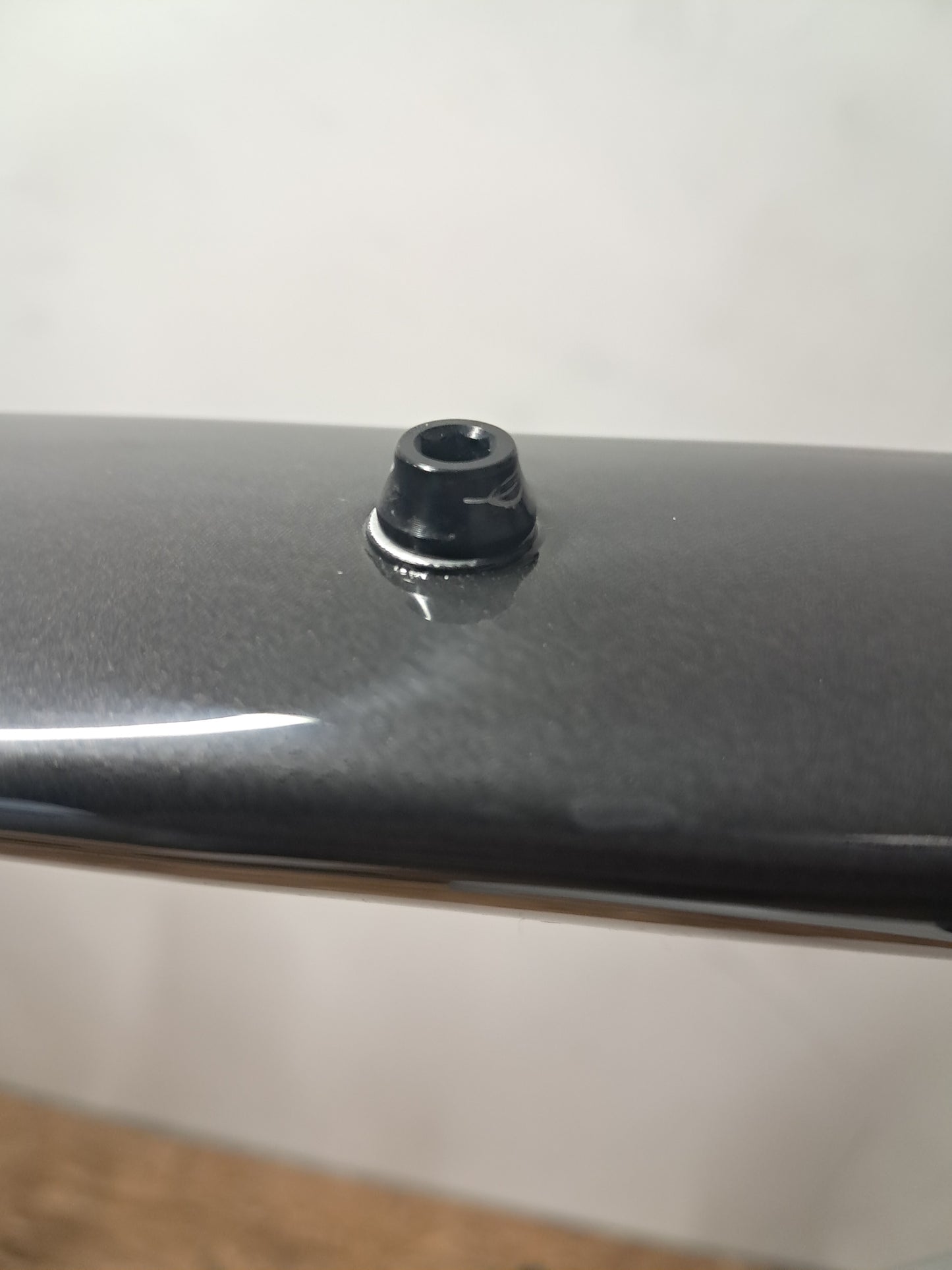 Seigla - Core Transmission - (X-Small) Basalt Black - Glossy