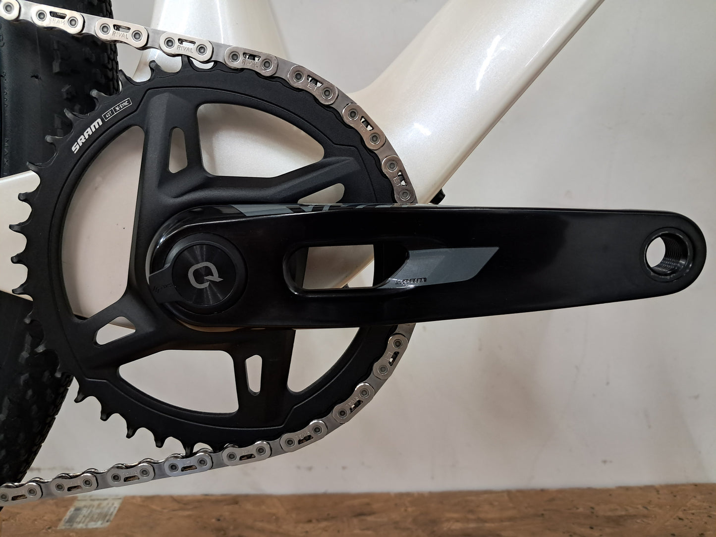 Seigla Rigid - Weekend Warrior Wireless E1 - (Large) Glacial White - Glossy