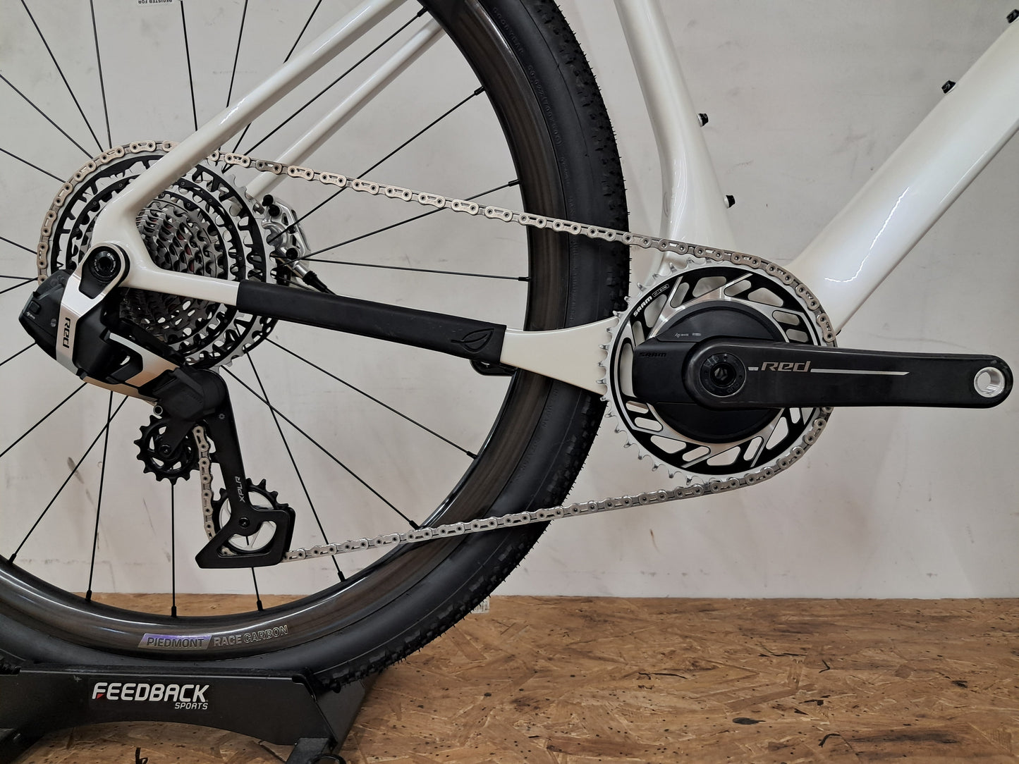 Seigla Rigid - Ultimate - (Large) Glacial White - Glossy