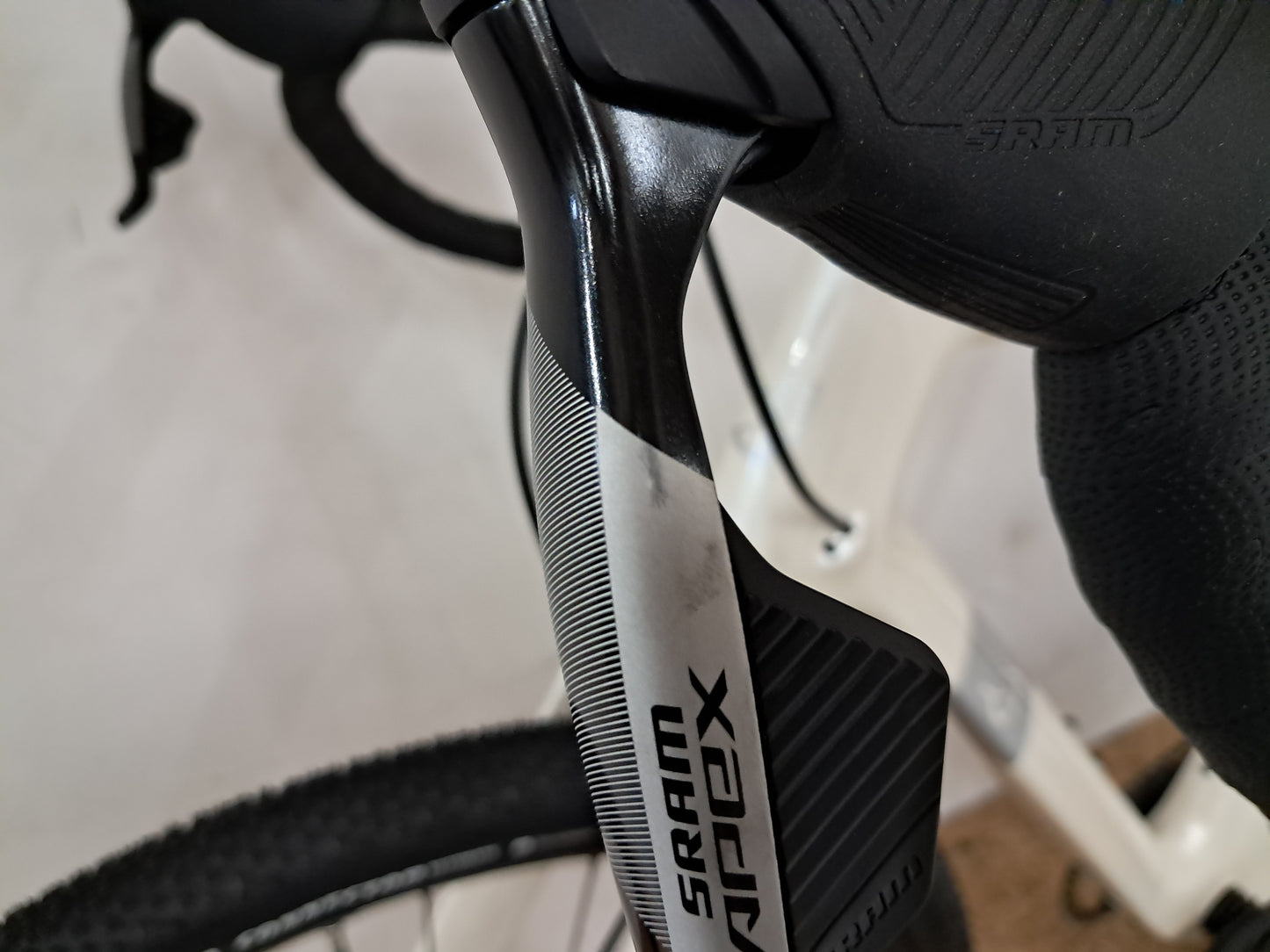 Seigla - Core Transmission - (Large) Glacial White - Glossy