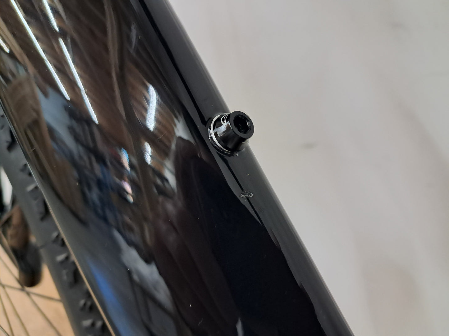 Seigla - Core Transmission - (Small) Obsidian Black - Glossy