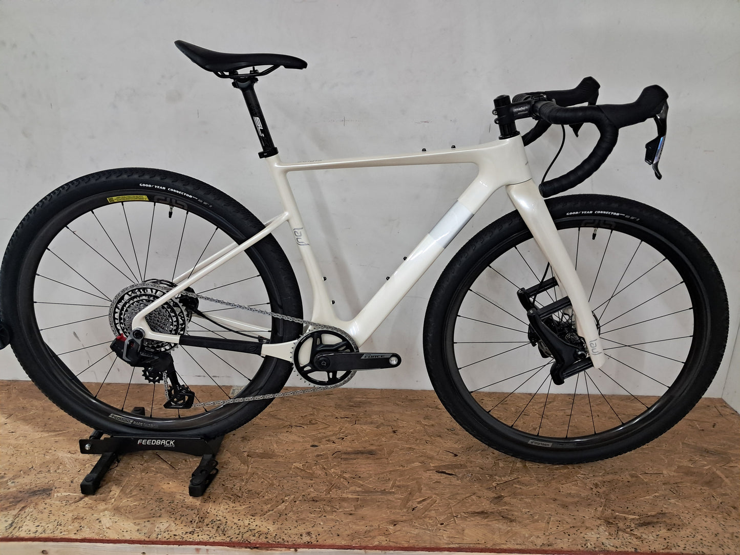 Seigla - Race Wireless E1 - (Small) Glacial White - Glossy