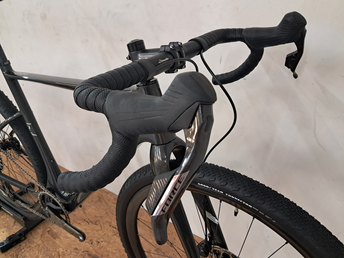 Seigla Rigid - Race Wireless E1 - (Medium) Basalt Black - Glossy