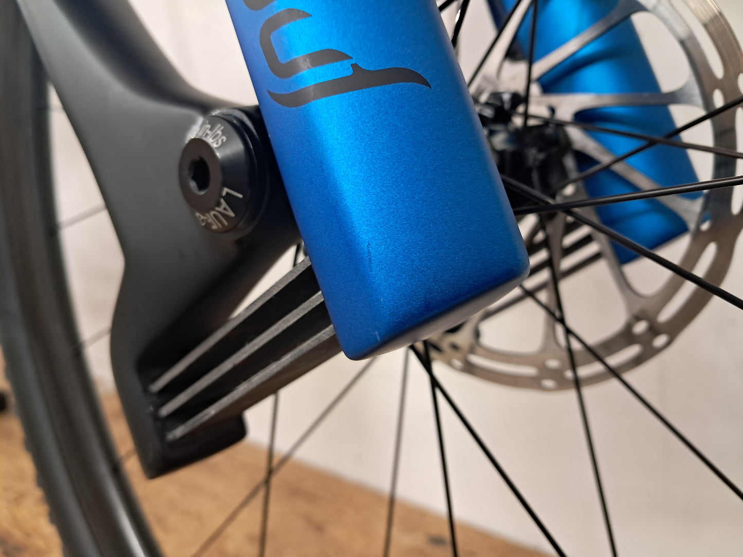 Seigla - Race Wireless E1 - (X-Large) Silfra Blue - Satin