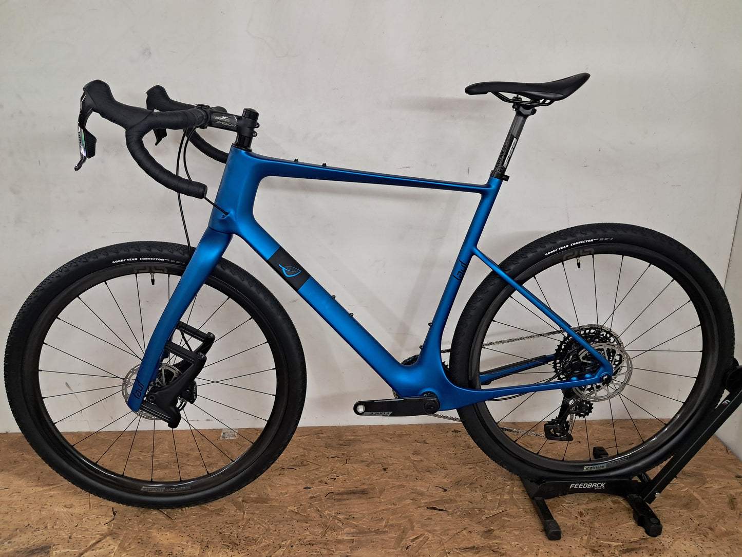 Seigla - Race Wireless E1 - (X-Large) Silfra Blue - Satin