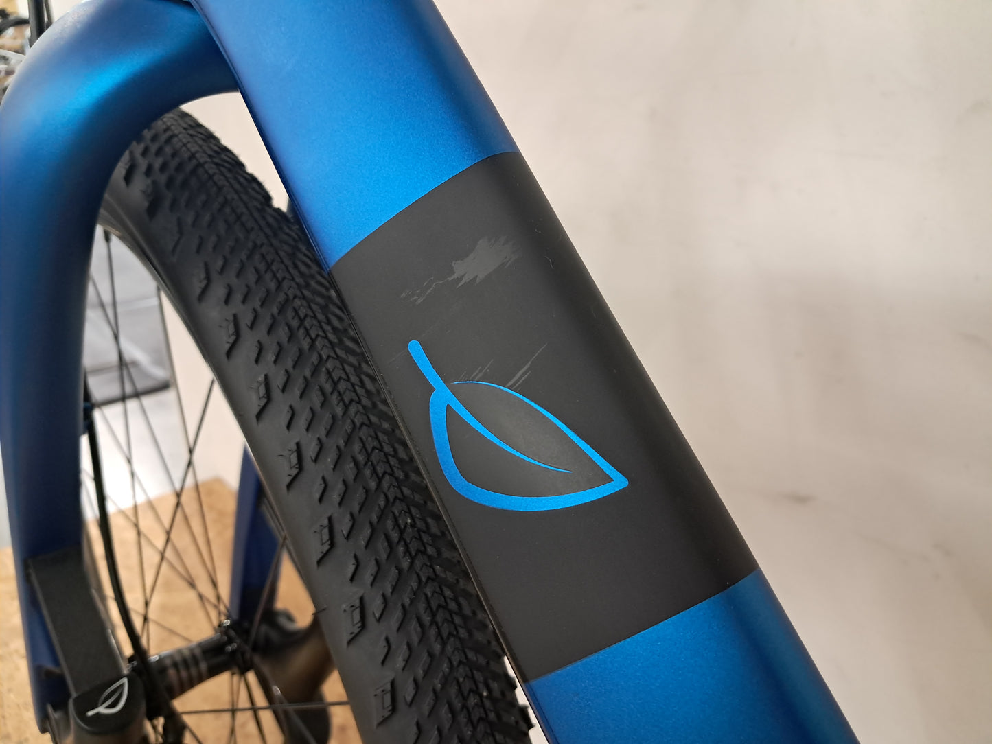 Seigla - Race Wireless E1 - (X-Large) Silfra Blue - Satin