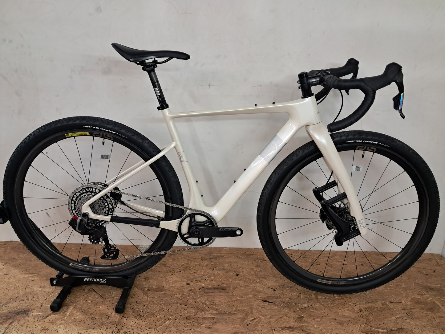 Seigla - Race Wireless E1 - (Small) Glacial White - Glossy