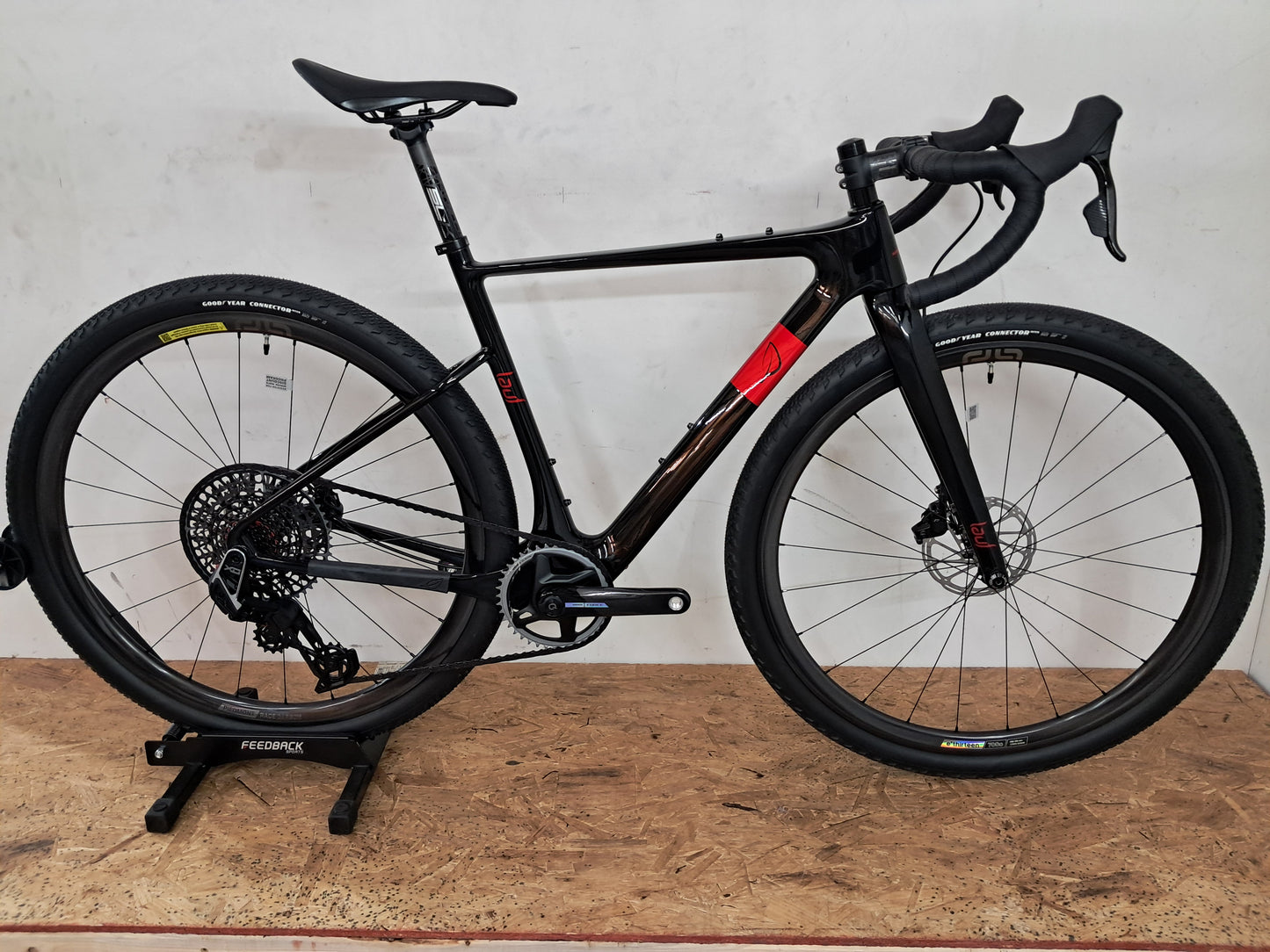 Seigla Rigid- Race Transmission - (Small) Obsidian Black - Glossy