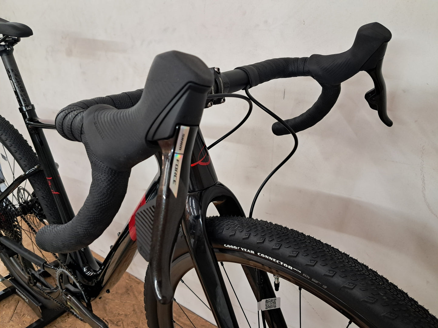 Seigla Rigid- Race Transmission - (Small) Obsidian Black - Glossy