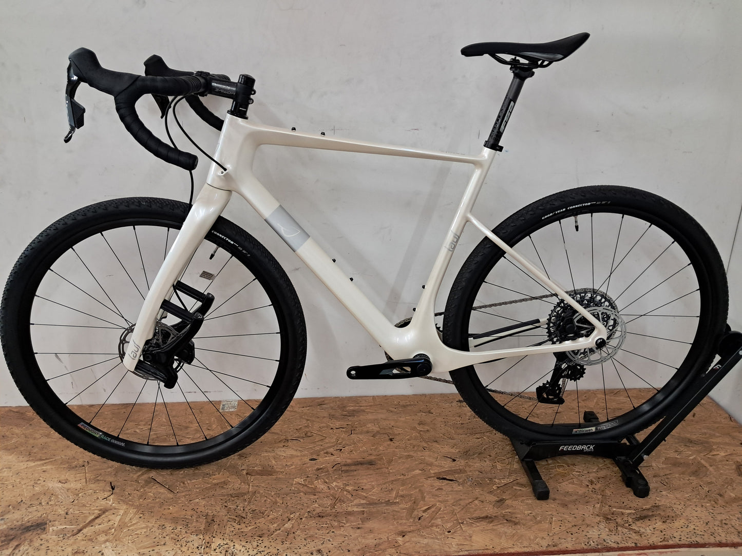 Seigla - Weekend Warrior Wireless E1 - (Large) Glacial White - Glossy