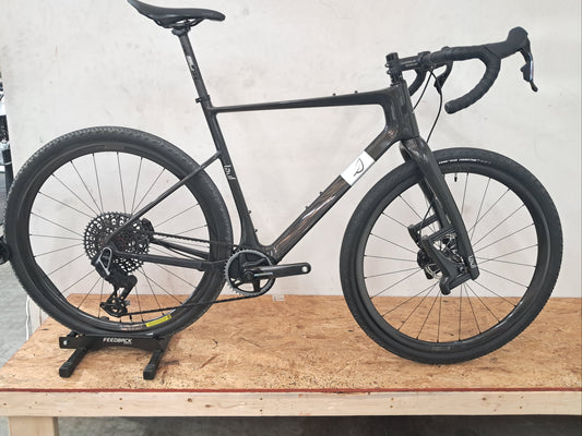 Seigla - Race Transmission - (Large) Basalt Black - Glossy