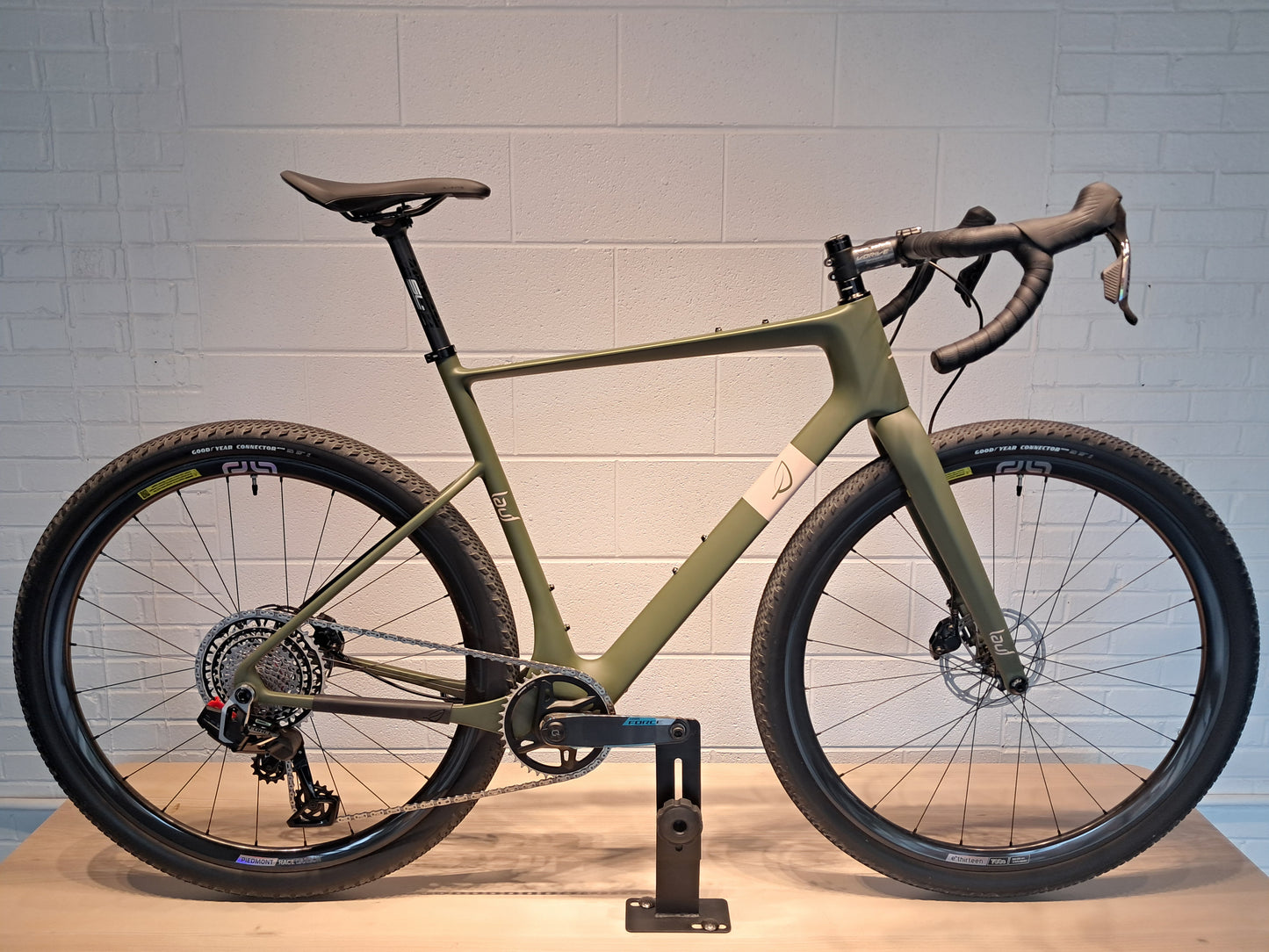 Seigla Rigid - Race Wireless E1 - (Large) Moss Green - Satin