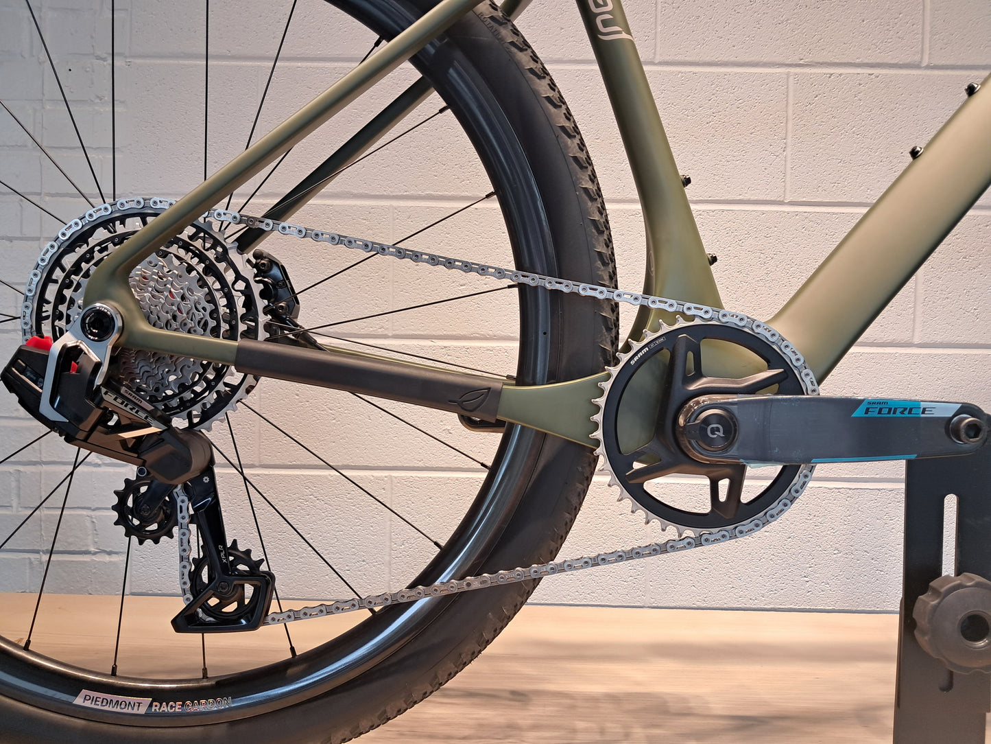 Seigla Rigid - Race Wireless E1 - (Large) Moss Green - Satin