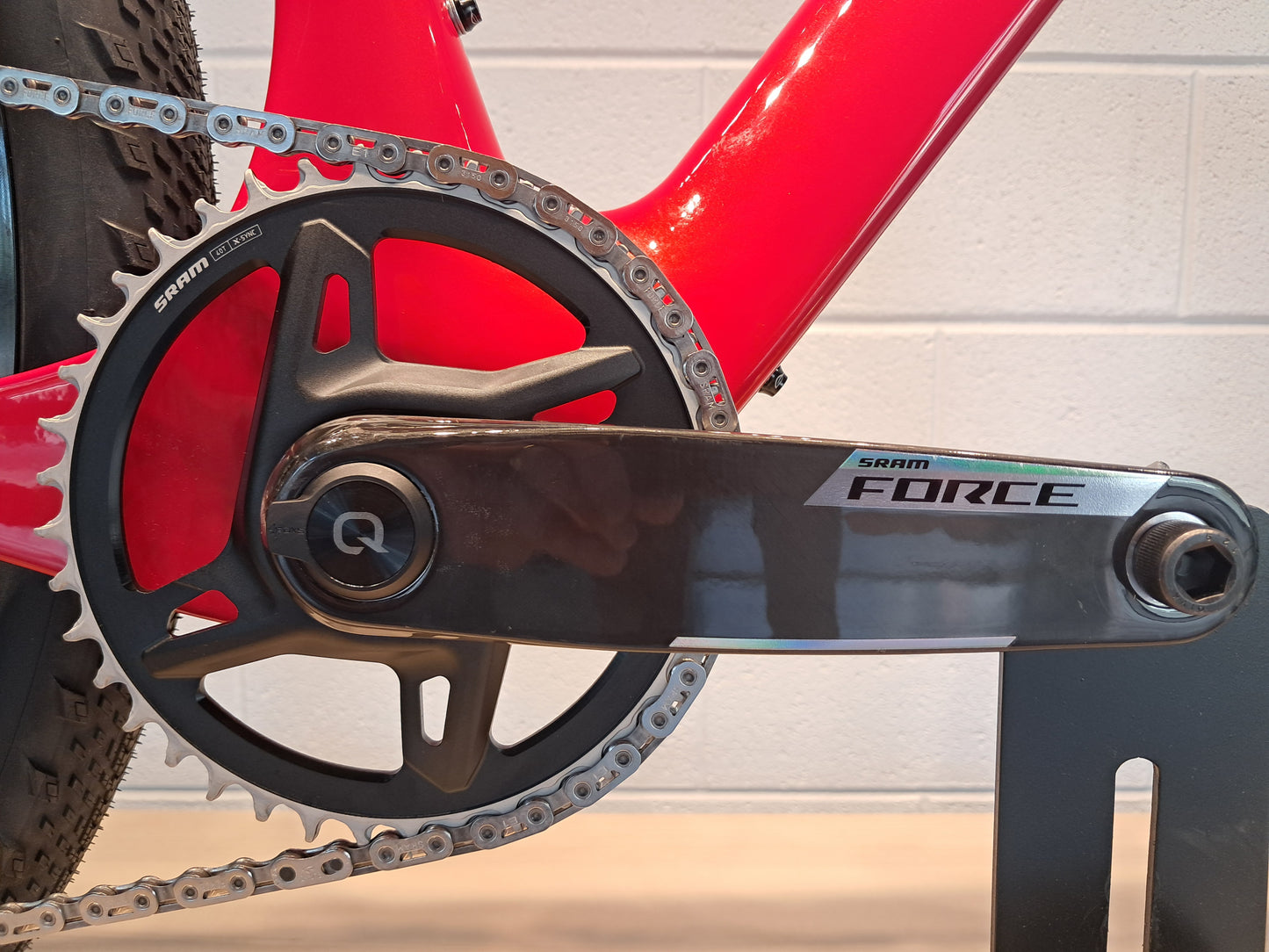 Seigla Rigid - Race Wireless E1 - (Medium) Kvika Red - Glossy