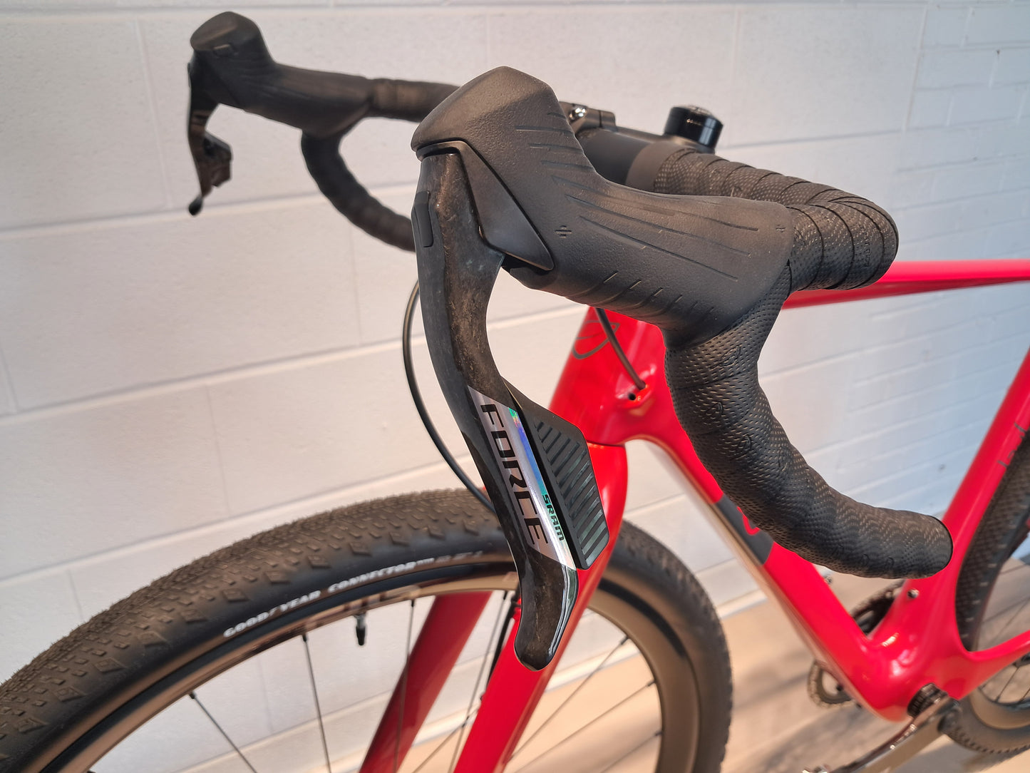 Seigla Rigid - Race Wireless E1 - (Medium) Kvika Red - Glossy