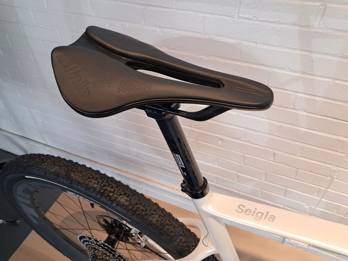 Seigla Rigid - Ultimate R - (Large) Glacial White - Glossy