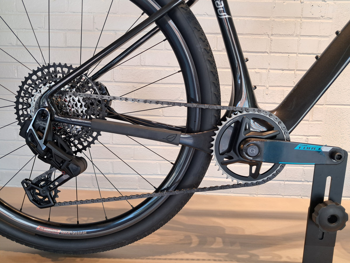 Seigla - Race Transmission - (Small) Basalt Black - Glossy