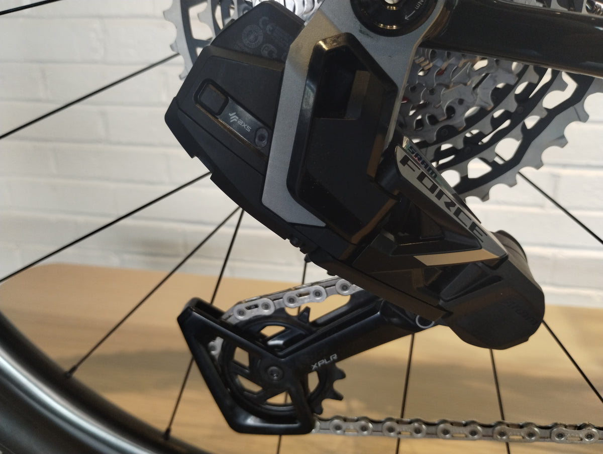 Seigla - Race Wireless E1 - (Small) Basalt Black - Glossy