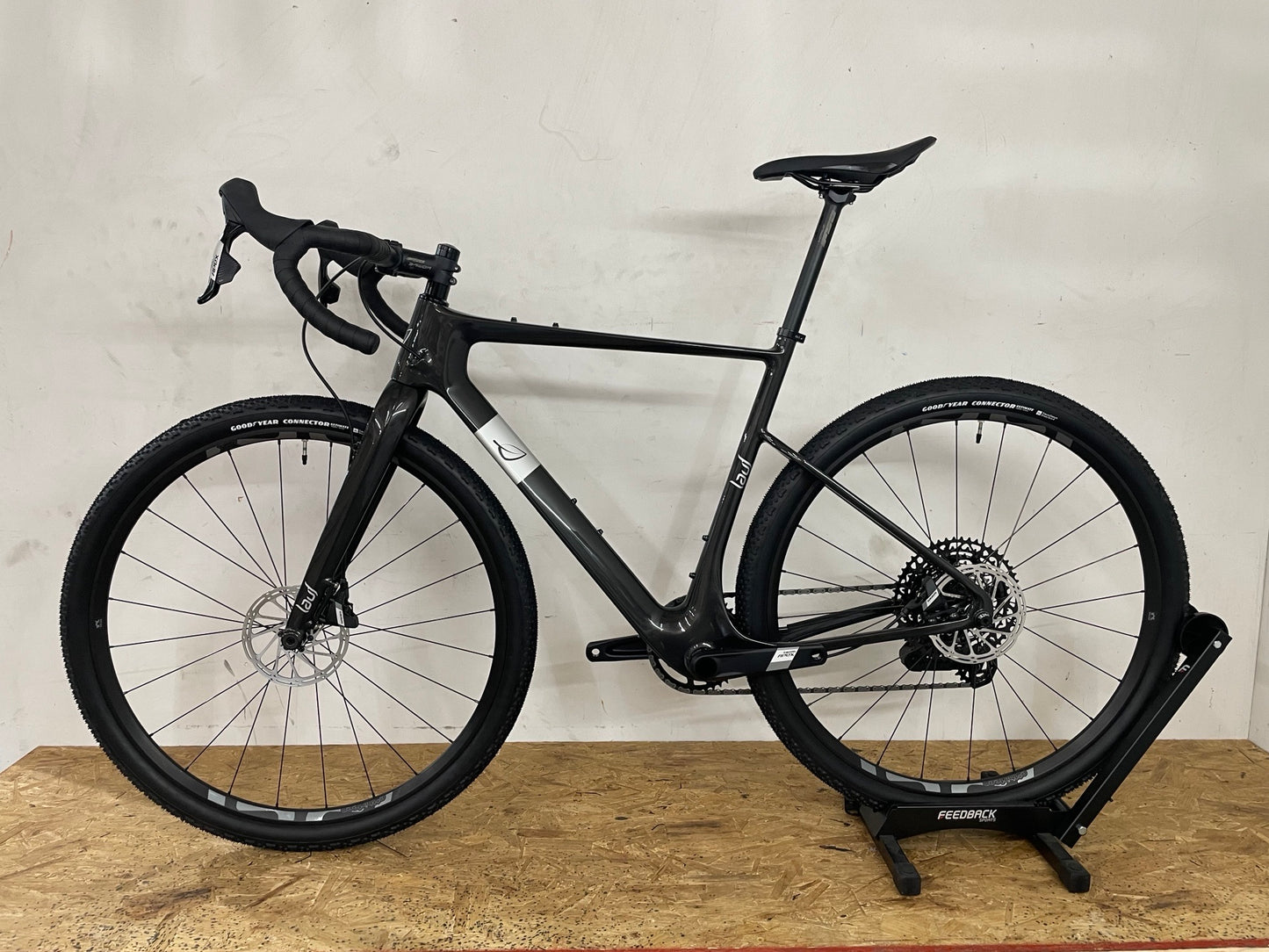 Seigla Rigid - Core Transmission - (Medium) Basalt Black - Glossy