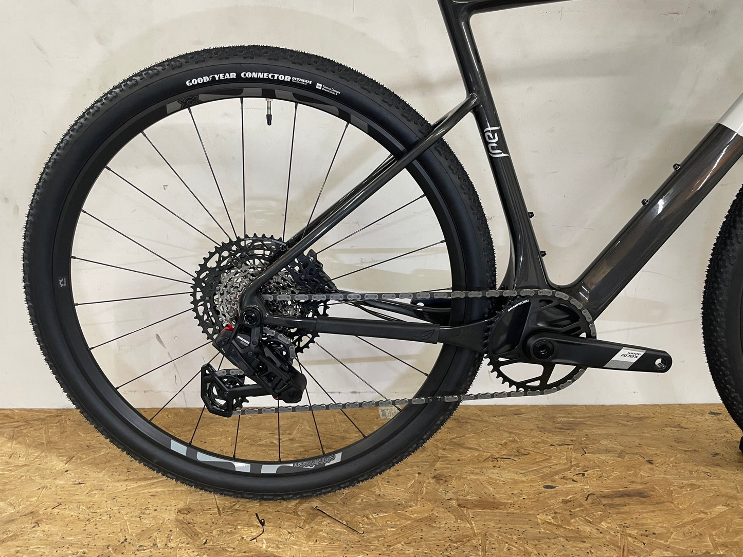 Seigla Rigid - Core Transmission - (Medium) Basalt Black - Glossy