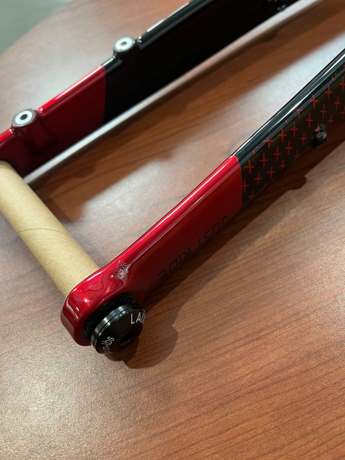 Rigid Fork (JAF) Gen 1 - Red/Black - 15mm (BLEM)
