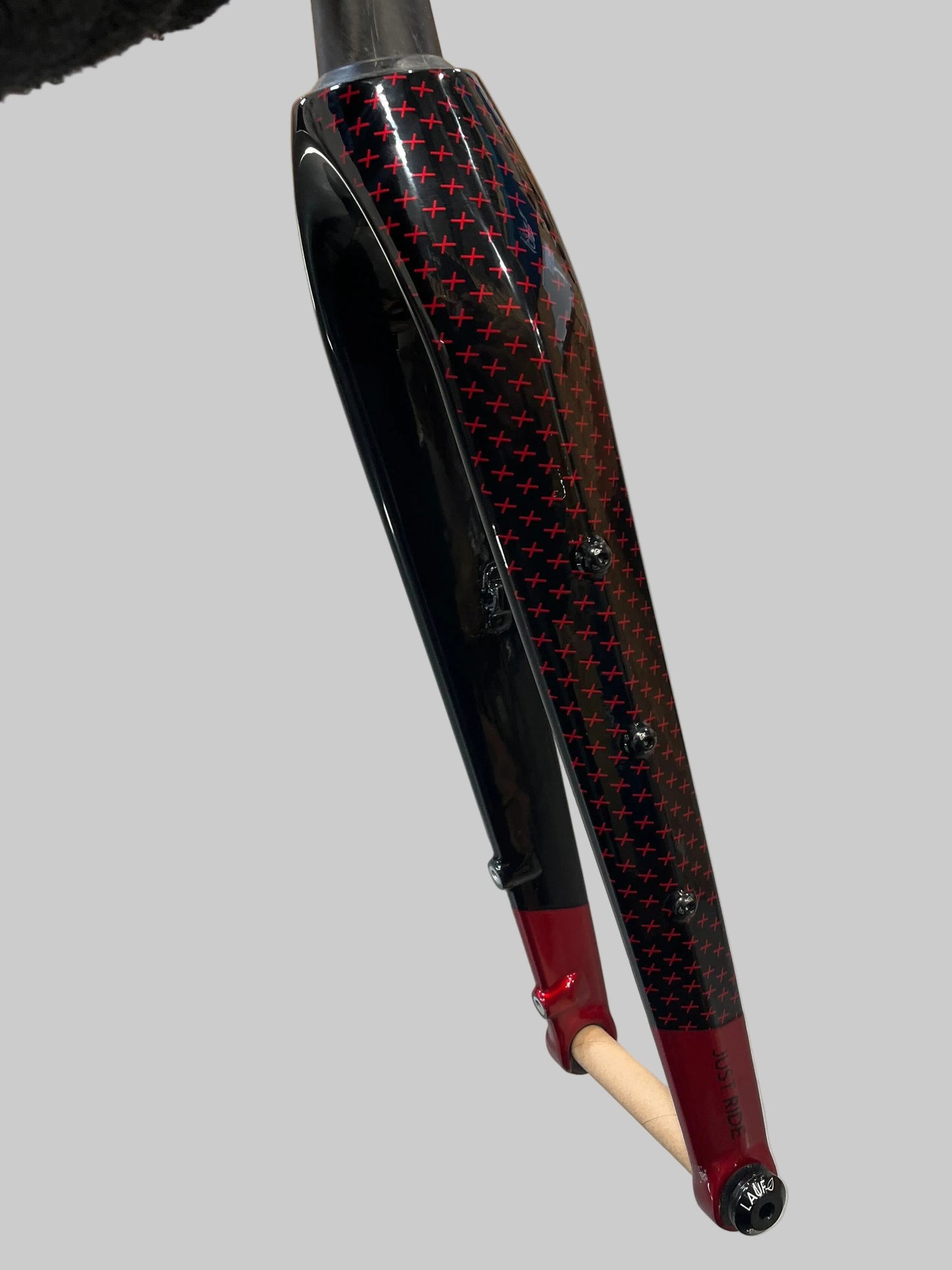Rigid Fork (JAF) Gen 1 - Red/Black - 15mm (BLEM)